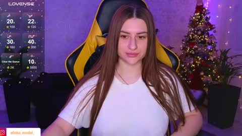 Elina online show from 12/15/24, 06:48