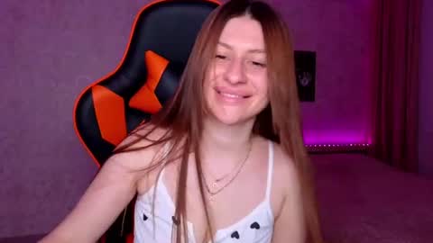 Elina online show from 06/24/26, 09:25