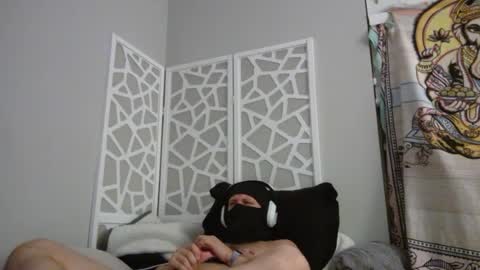 Snapshot of elinnnmmm chatting on 06/14/26, 05:09 ur goon bf online show from 06/14/26, 05:09