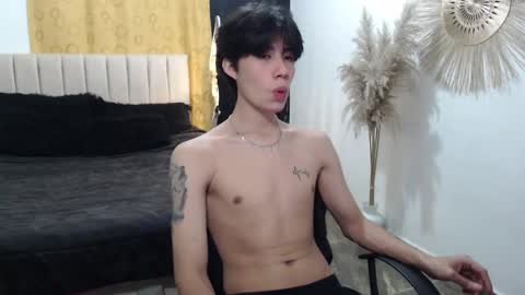 Snapshot of elio_collem chatting on 09/16/25, 02:12 ELIO online show from 09/16/25, 02:12