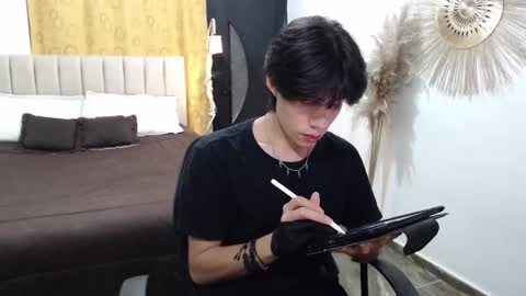 Snapshot of elio_collem chatting on 11/03/25, 08:26 ELIO online show from 11/03/25, 08:26