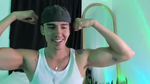 Snapshot of elio_dicaprio chatting on 11/05/25, 01:27 elio_dicaprio online show from 11/05/25, 01:27