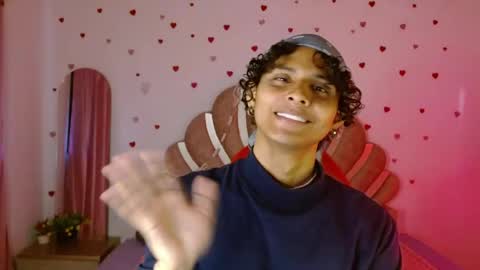 Snapshot of elio_fox chatting on 04/13/26, 11:37 elio_fox online show from 04/13/26, 11:37