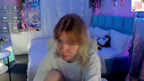 Snapshot of elira_vane chatting on 06/29/26, 02:51 Elira Vane online show from 06/29/26, 02:51