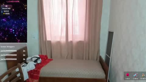 Snapshot of elis_gabbi chatting on 02/23/25, 07:44 Elis online show from 02/23/25, 07:44