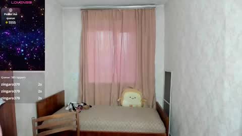 Snapshot of elis_gabbi chatting on 03/04/25, 11:32 Elis online show from 03/04/25, 11:32