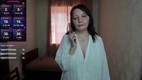 Snapshot of elis_gabbi chatting on 03/11/25, 02:10 Elis online show from 03/11/25, 02:10