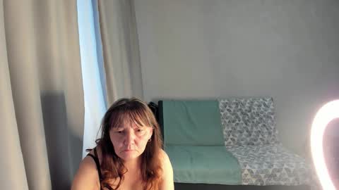 Snapshot of elis_gabbi chatting on 12/18/25, 01:55 Elis online show from 12/18/25, 01:55