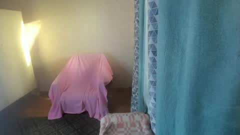 Snapshot of elis_gabbi chatting on 05/13/26, 11:29 Elis online show from 05/13/26, 11:29