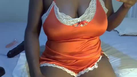 Snapshot of elisa044 chatting on 03/12/25, 02:52 lisathegoddess online show from 03/12/25, 02:52