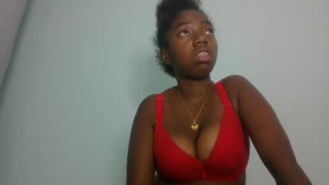 elisa821456 online show from 03/06/26, 12:18