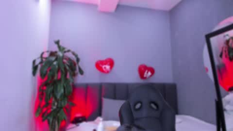 Elisa online show from 02/15/25, 02:26