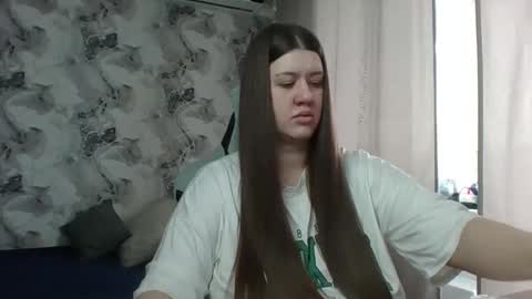 Aletta Oushen online show from 02/06/26, 08:18