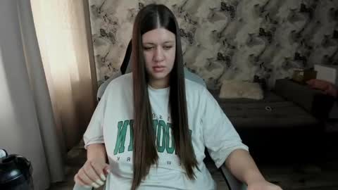 Aletta Oushen online show from 04/07/26, 10:48