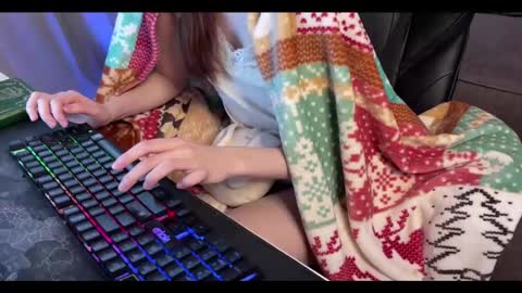 Elisa North online show from 01/26/25, 10:45