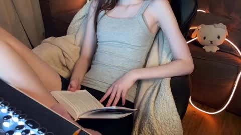 Elisa North online show from 02/21/25, 04:07