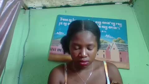 Snapshot of elisabeth2525 chatting on 01/18/25, 04:15 elisabeth2525 online show from 01/18/25, 04:15