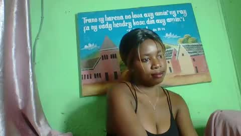 Snapshot of elisabeth2525 chatting on 01/26/25, 02:24 elisabeth2525 online show from 01/26/25, 02:24