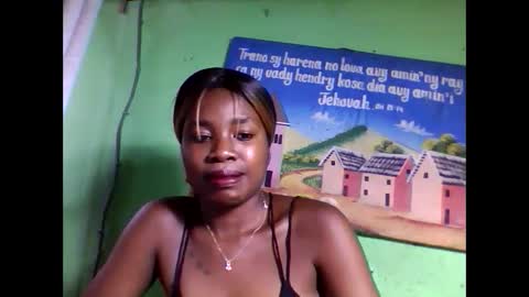 Snapshot of elisabeth2525 chatting on 02/01/25, 01:55 elisabeth2525 online show from 02/01/25, 01:55
