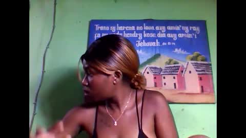 Snapshot of elisabeth2525 chatting on 02/01/25, 11:10 elisabeth2525 online show from 02/01/25, 11:10