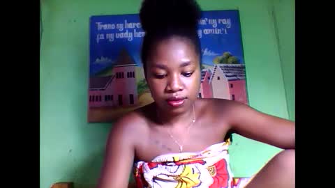 Snapshot of elisabeth2525 chatting on 02/08/25, 12:06 elisabeth2525 online show from 02/08/25, 12:06