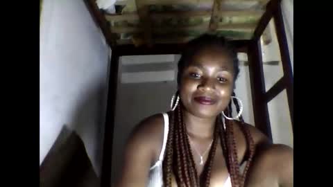 Snapshot of elisabeth2525 chatting on 10/07/25, 03:20 elisabeth2525 online show from 10/07/25, 03:20