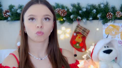 Snapshot of elisabethdavis chatting on 12/13/24, 03:21 ElisabethDavis online show from 12/13/24, 03:21
