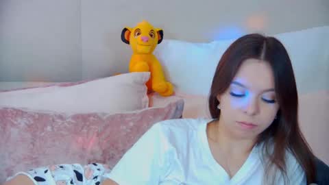 Snapshot of elisabethdavis chatting on 03/07/25, 11:49 ElisabethDavis online show from 03/07/25, 11:49
