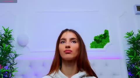 ElisaCharm online show from 10/22/25, 04:13