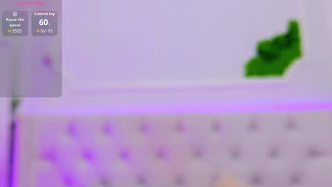 ElisaCharm online show from 12/18/25, 03:45