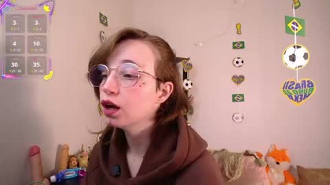 Snapshot of elise_nyx chatting on 06/23/26, 12:47 elise_nyx online show from 06/23/26, 12:47