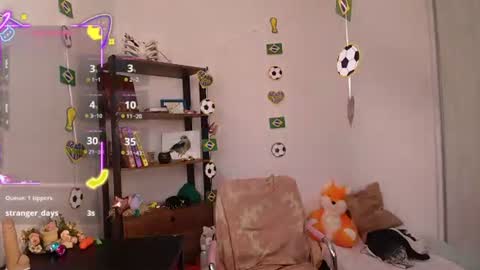 Snapshot of elise_nyx chatting on 06/28/26, 12:44 elise_nyx online show from 06/28/26, 12:44