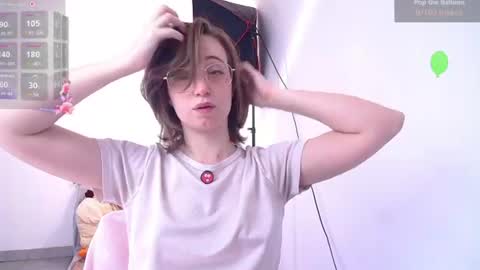Snapshot of elise_nyx chatting on 08/02/26, 12:03 elise_nyx online show from 08/02/26, 12:03