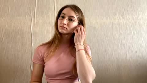 Elisabet online show from 04/16/26, 09:32