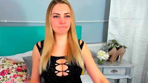 Elise online show from 01/28/25, 01:05