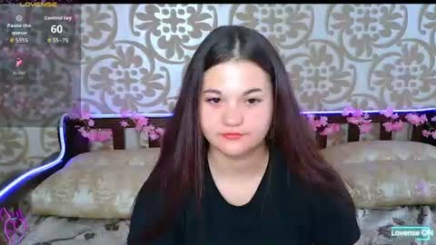 elisesmuse online show from 07/08/26, 12:53