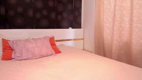 Elly online show from 10/06/25, 08:01