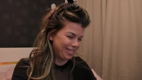 Elly online show from 04/08/26, 09:48