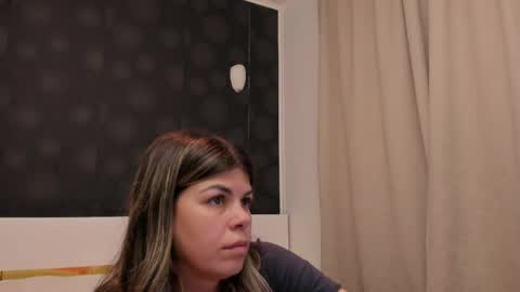 Elly online show from 04/19/26, 06:10