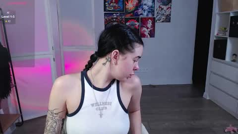 Ari online show from 01/23/25, 03:11