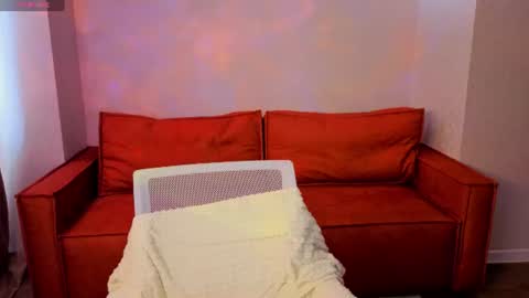 Snapshot of elizabet_collins chatting on 06/26/26, 02:16 Elizabet online show from 06/26/26, 02:16