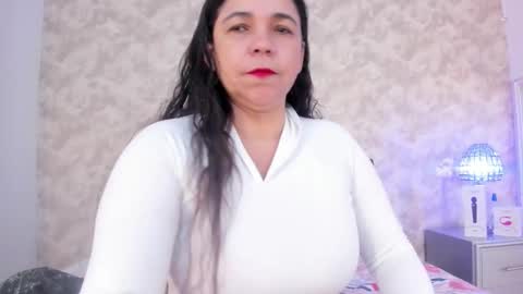 Elizabeth online show from 10/20/25, 08:53