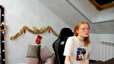 Snapshot of elizabeth_harpper chatting on 01/07/25, 01:38 Elizabeth online show from 01/07/25, 01:38