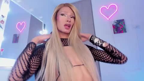 Snapshot of elizabeth_jones_01 chatting on 10/14/25, 08:48 Eli  online show from 10/14/25, 08:48