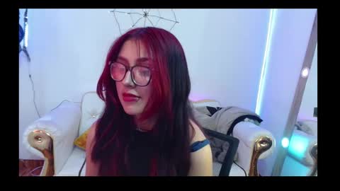 Snapshot of elizabeth_loren chatting on 10/23/25, 05:55 Elizabeth Loren online show from 10/23/25, 05:55