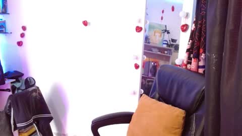 Snapshot of elizabeth_martinez98 chatting on 02/27/25, 07:26 Elizabeth Martinez online show from 02/27/25, 07:26