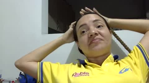 Snapshot of elizabeth_martinez_ chatting on 09/11/25, 10:43 Elizabeth Martinez online show from 09/11/25, 10:43