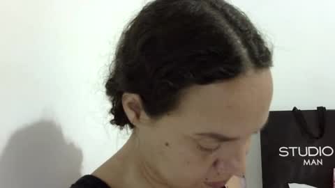 Snapshot of elizabeth_martinez_ chatting on 11/04/25, 06:51 Elizabeth Martinez online show from 11/04/25, 06:51