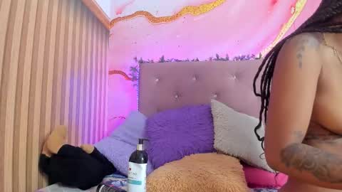 Snapshot of elizabeth_roman chatting on 09/13/25, 07:02 Montserrath online show from 09/13/25, 07:02