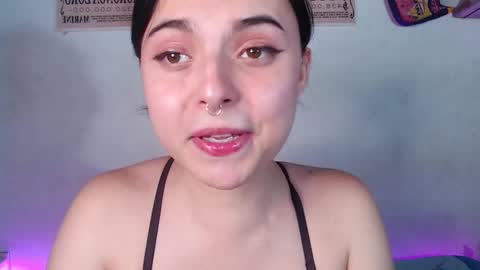 Snapshot of elizabeth_taylorxxx chatting on 12/21/24, 10:08 Elizabeth Taylor online show from 12/21/24, 10:08